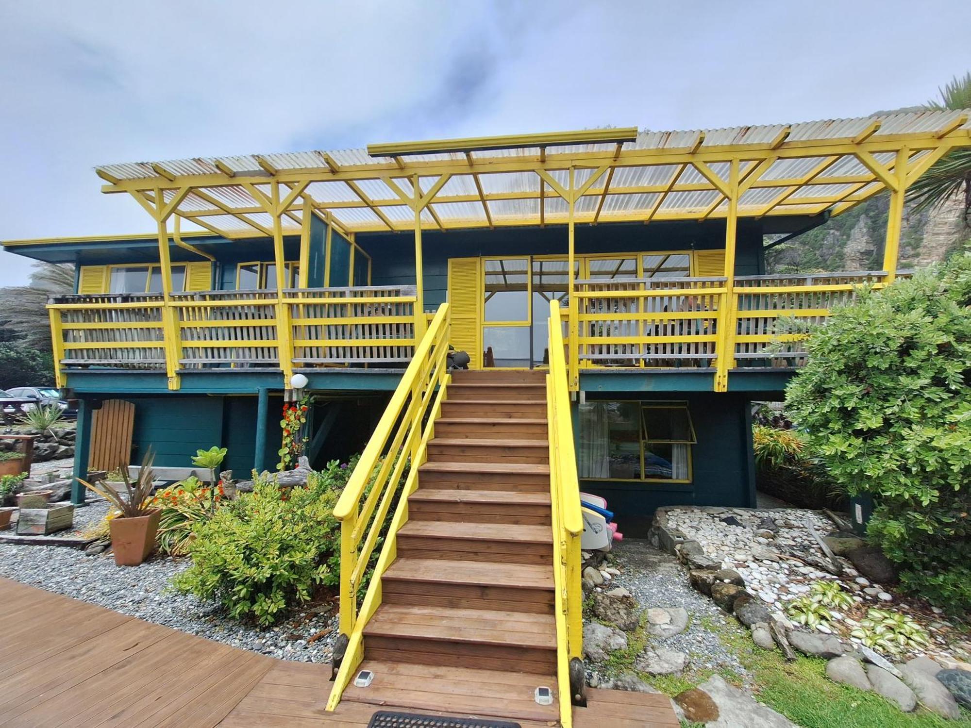 Punakaiki Beach Hostel Exteriör bild
