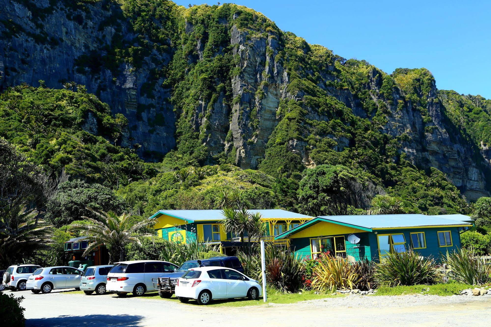 Punakaiki Beach Hostel Exteriör bild